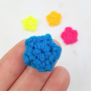 Tiny Origami Star Pattern